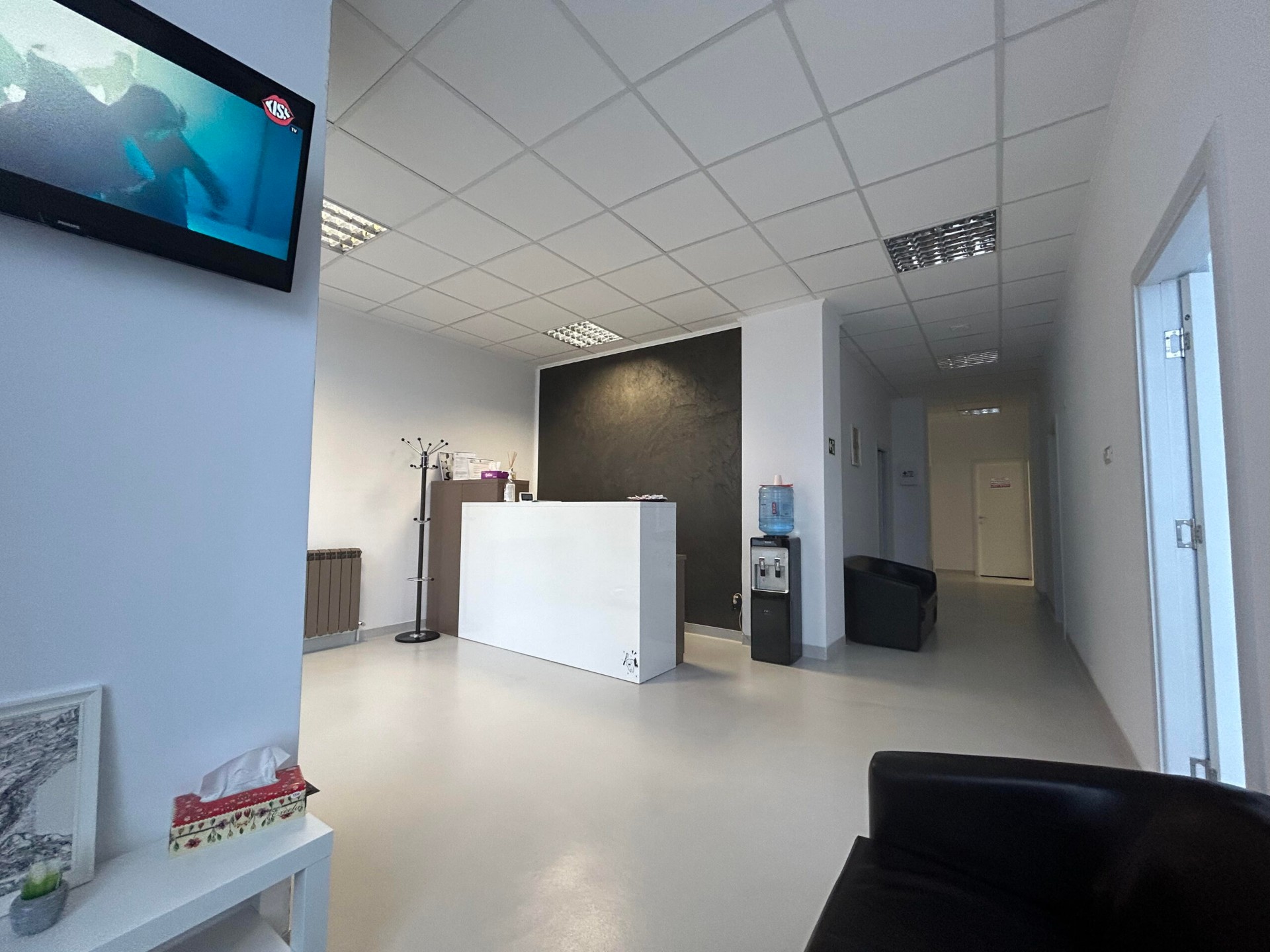 Recepția modernă a clinicii stomatologice PerfectSmileGlim din Măgurele